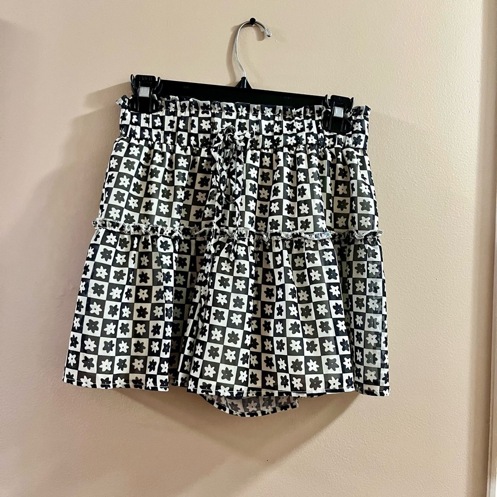 Kendall + Kylie shorts